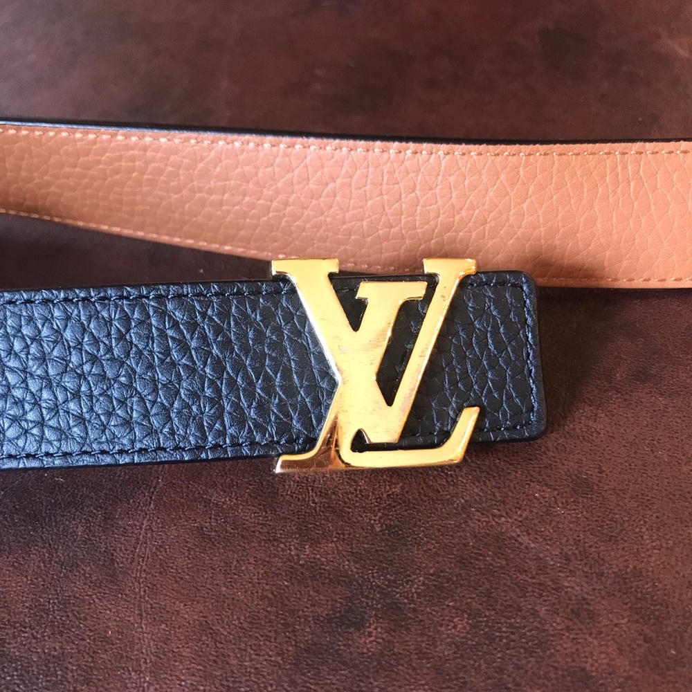 Louis Vuitton  leather reversible belt
